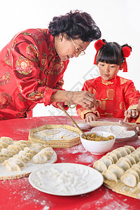 做饺子的女人新年一家人包饺子背景