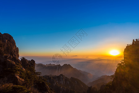 光明顶黄山日出风光背景