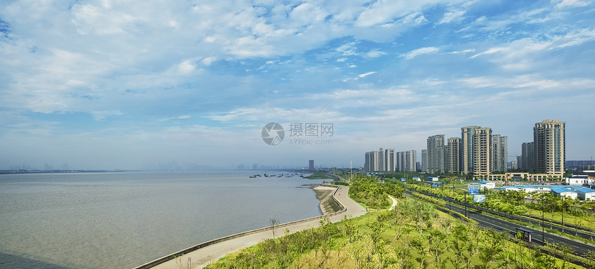 钱塘江与新城建筑图片