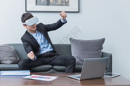 商务男士vr工作休息商务男士用VR背景