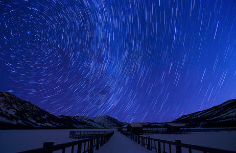 长长久久山峰小道星轨背景设计图片