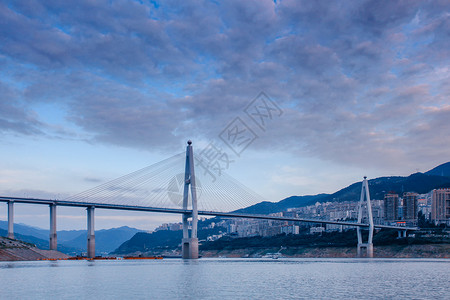 长江江面湖北宜昌长江大桥背景