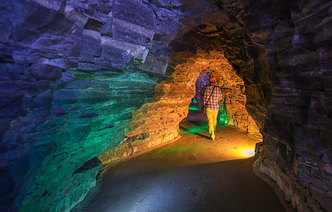 焦作市河南红石峡神秘彩色的山洞背景