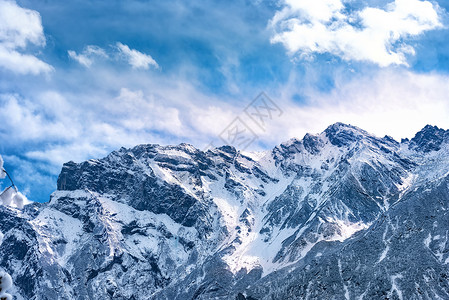 冷站川西雪山背景