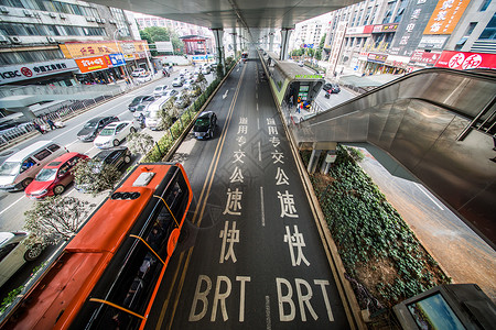 BRT车道公交车道高清图片