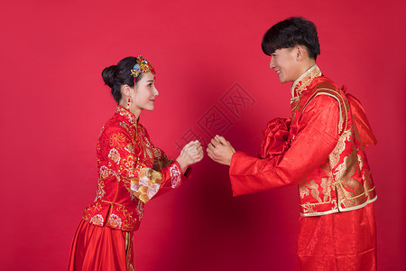 结婚夫妇传统中式结婚背景