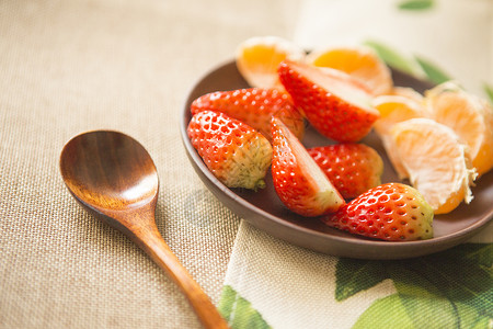 水果拼盘静物背景甜草莓高清图片