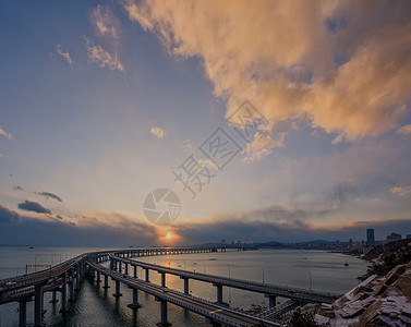 夕照跨海大桥图片