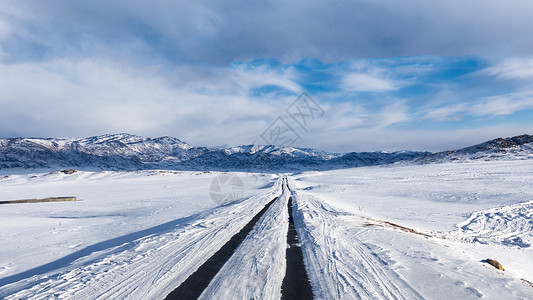 汽车雪山雪地汽车公路背景