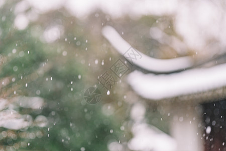 中式古典园林中的雪景图片