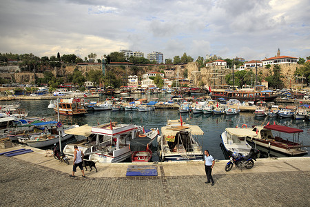 土耳其安塔利亚港口高清图片