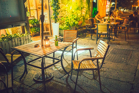 夜色咖啡馆露天咖啡座高清图片