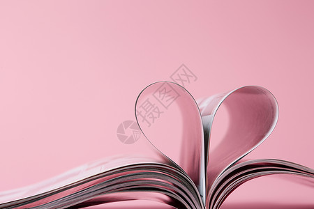 修心素材情人节粉色心形书本素材背景