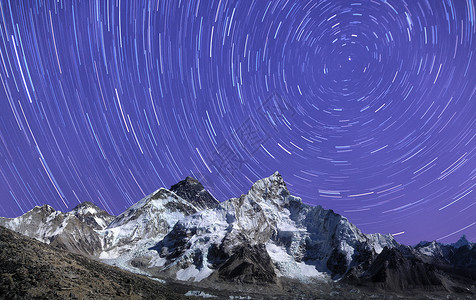 山峰小道星轨背景山峰星轨背景设计图片