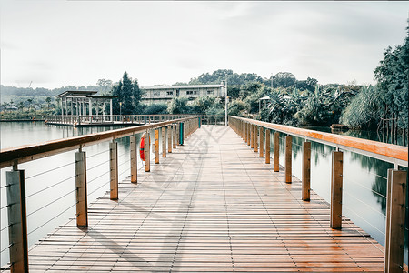 湖光山色的美丽风景图片