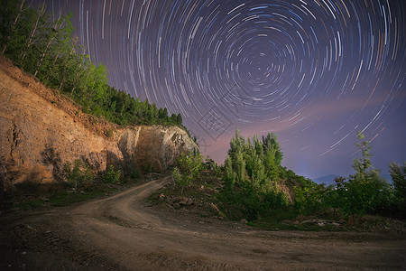 山间夜景山腰星空背景