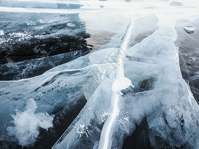 贝加尔湖冰裂缝背景图片