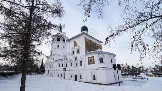 基洛夫广场北侧斯帕斯卡娅教堂背景