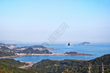 飞过一片时间海台湾基隆的海边背景