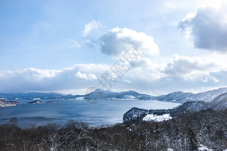 蓝色山川日本北海道洞爷湖风光图背景