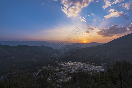 红日素材元阳梯田落日背景