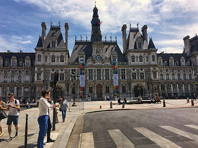 巴黎市政厅广场背景图片