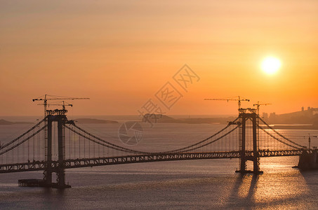 日落跨海大桥图片