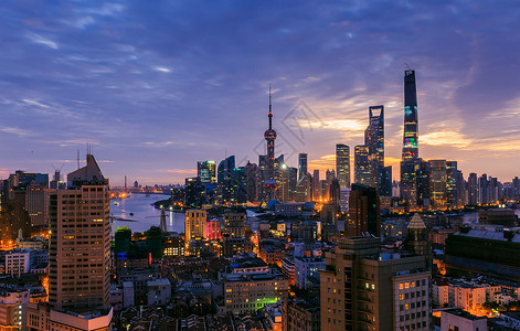 城市中心街道上海外滩陆家嘴夜景风光背景