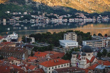 黑山科托尔区欧洲著名旅游城市科托尔古城日出背景