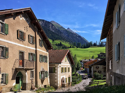 瑞士乡村田园风光背景图片