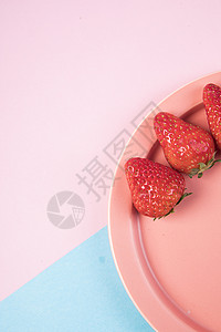 创意草莓静物背景图片