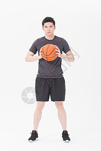 青年男性打篮球运球高清图片