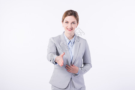 开心的外国商务女性握手高清图片