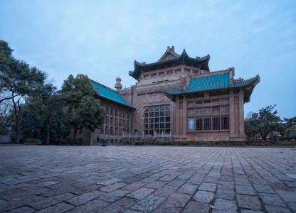 老校园武汉大学老图书馆背景