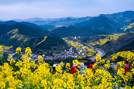 天石安徽石潭村的晨曦背景