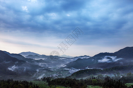 天江田园山水背景