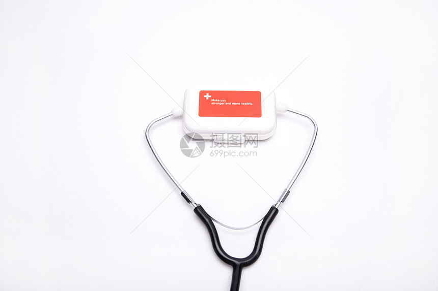 听诊器和药盒图片