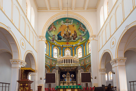 青岛天主教堂背景图片