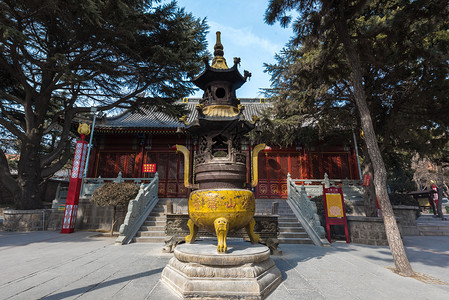 山东青岛湛山寺背景