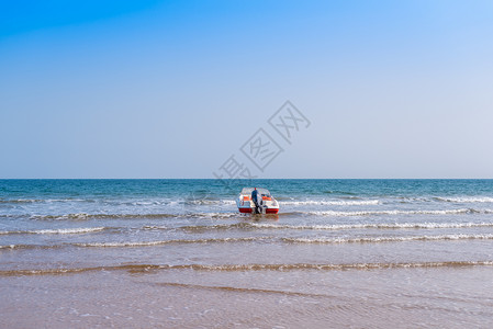 博斯腾湖金沙滩青岛海滨海水浴场金沙滩背景