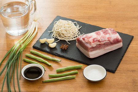 水煮猪肉四季豆焖面食材图背景