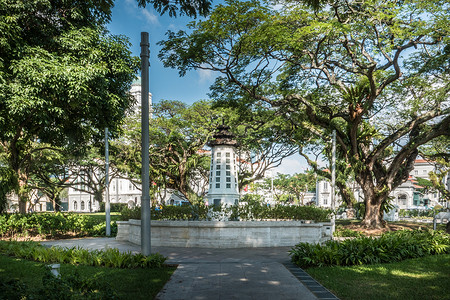 哈尔滨烈士纪念塔新加坡伊丽莎白公园内的抗战英雄纪念塔背景