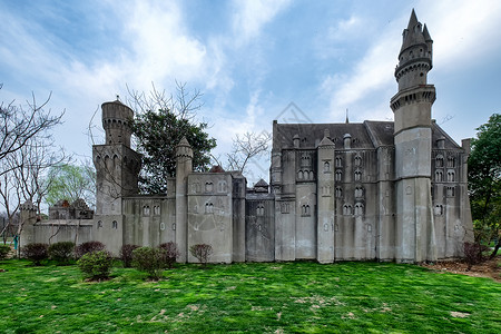 中世纪草地武汉万国公园古堡建筑背景