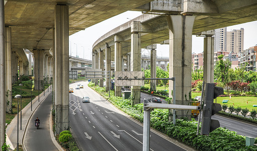 汽车川流不息高架桥背景