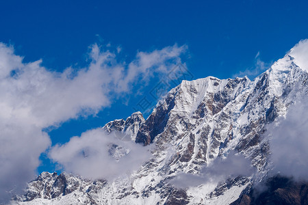 西藏雪山背景图片