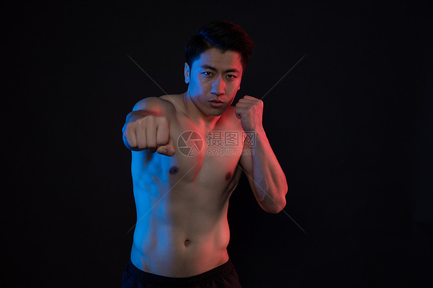 运动男性人像肌肉拳击创意照图片