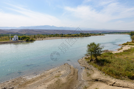 新疆河滩图片