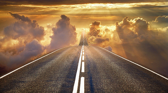 漂浮详云穿越云海的公路设计图片