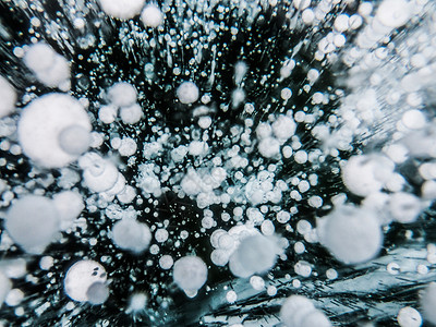 气泡冰俄罗斯西伯利亚高清图片