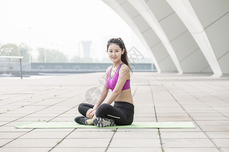 户外运动健身女性图片